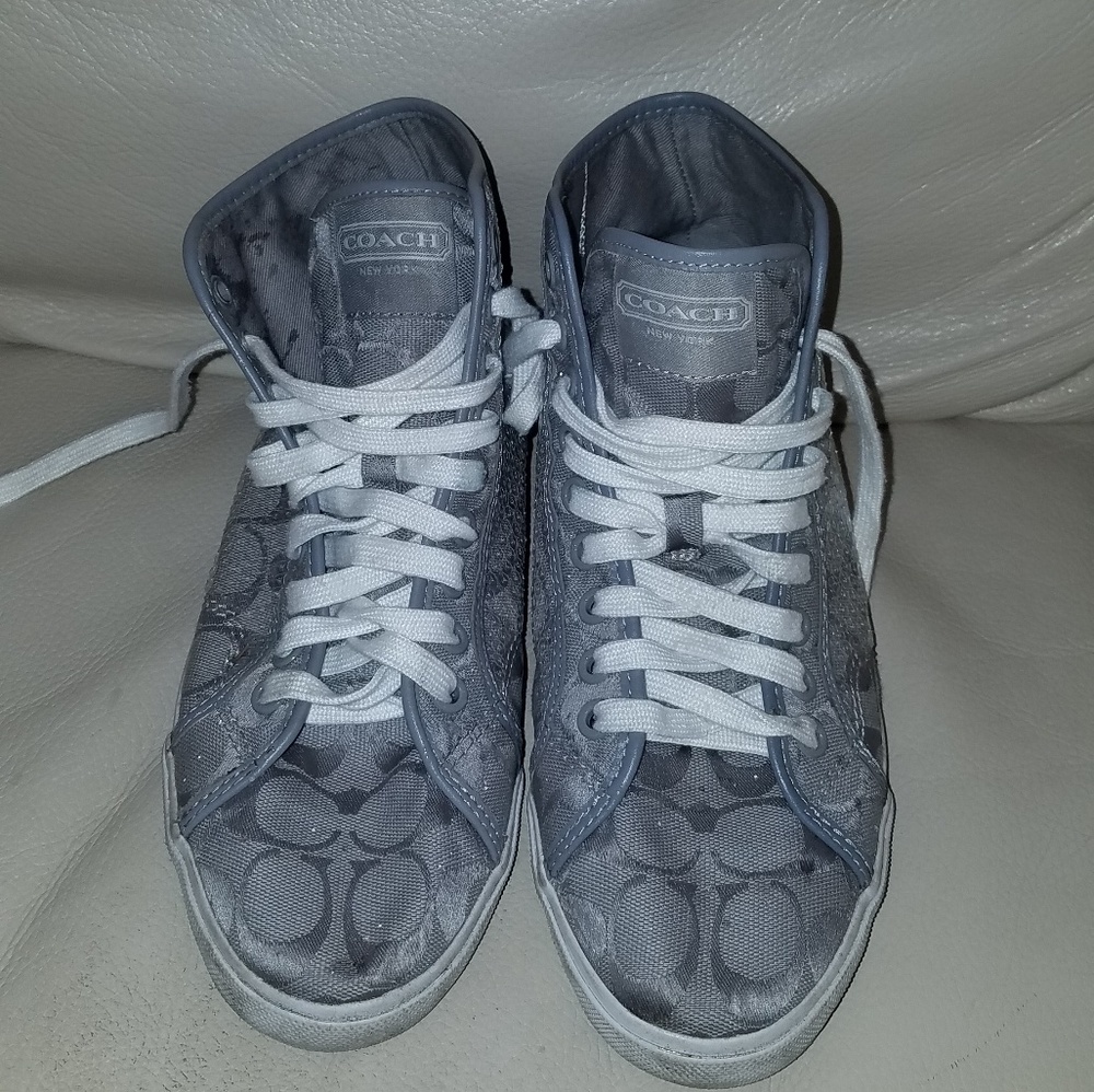 Coach tennis shoe hi top